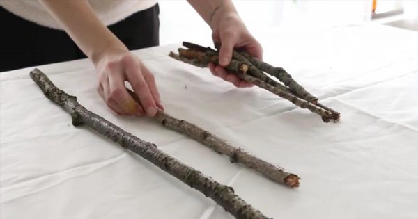 Como hacer un hermoso árbol de navidad de ramas