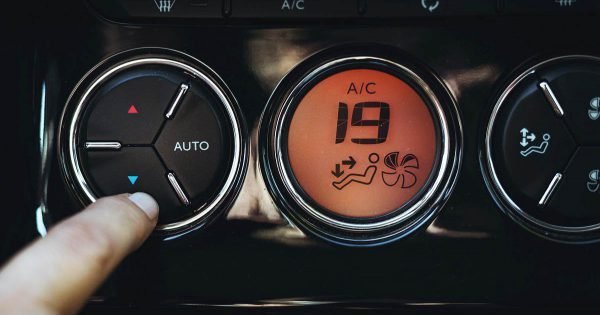 Tonterías que estropean el aire acondicionado del coche
