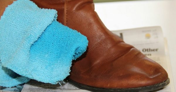 ¡Zapatos de cuero, bolsas de cuero y sofá de cuero – todo queda reparado a la perfección!
