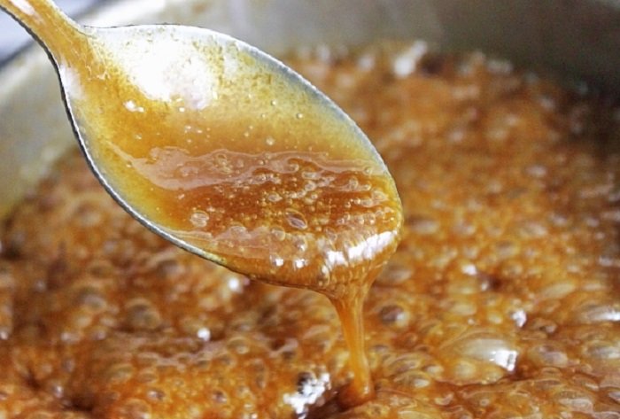 Azúcar caramelizado contra la tos