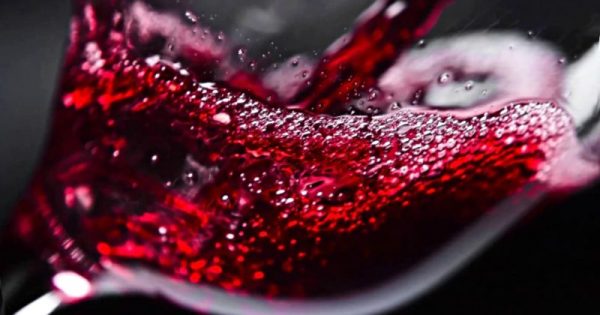 ¿Sabías que una copa de vino es comparable con una hora de ejercicios?