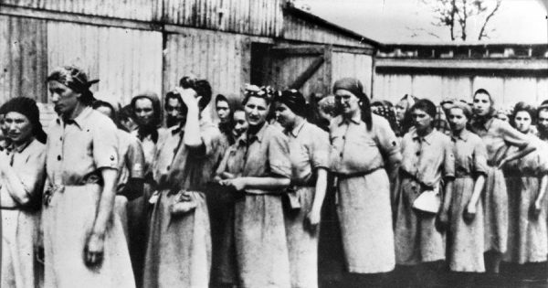 Burdel de «Auschwitz». A esto eran obligados los prisioneros y prisioneras…