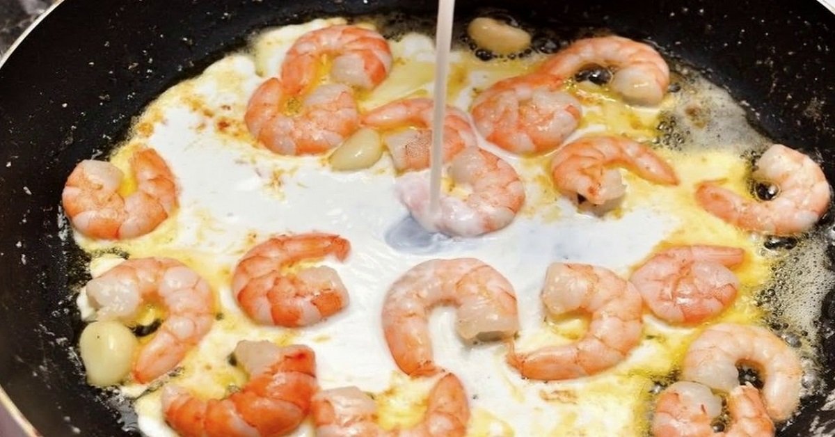 La receta del día: Camarones en salsa de crema de ajo