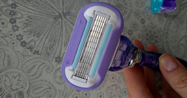 Cómo afilar una maquinilla de afeitar en casa: método japonés