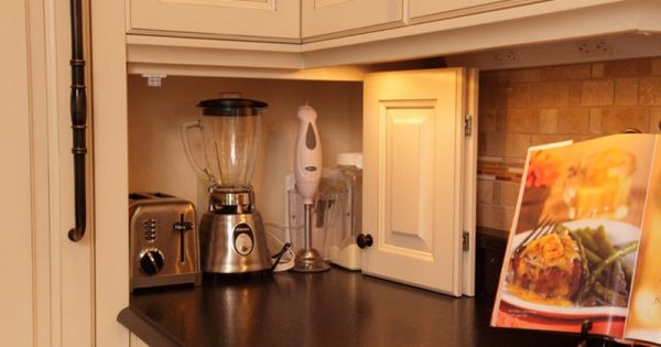 Cómo equipar y renovar una cocina: Prácticos consejos que harán la vida más cómoda.