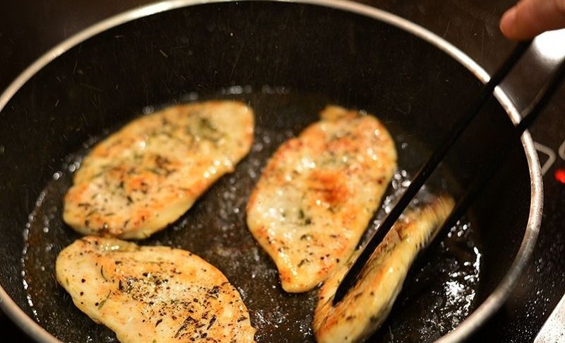 Cómo preparar un sabroso filete de pollo