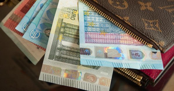 Cosas en las que las sabias amas de casa dejaron de gastar dinero, y salvaron a la familia de gastos innecesarios