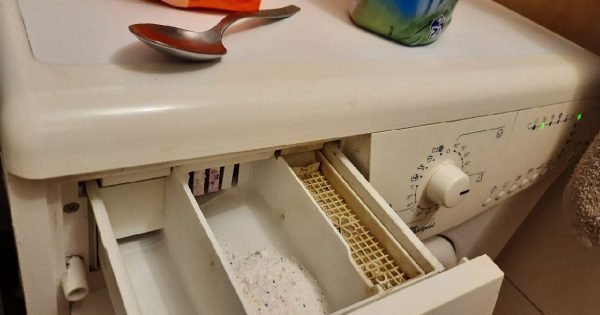 Dónde no puedes poner detergente en polvo, si quieres que la máquina funcione durante mucho tiempo