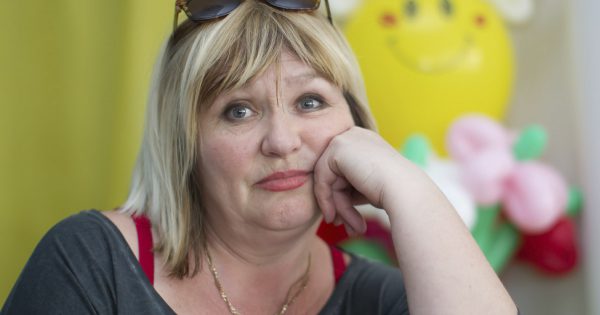 Se deshizo de la nuera pueblerina calumniándola ante su hijo, pero un par de años después se volvieron a encontrar