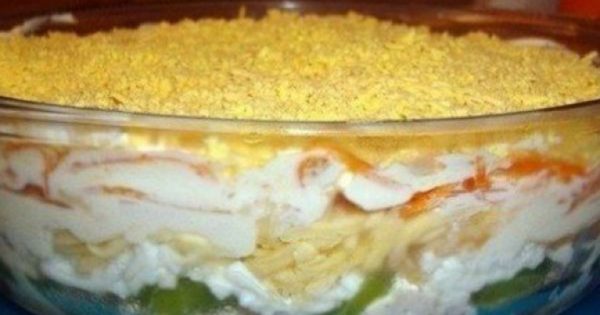 Ensalada genial para una fiesta: ¡Con mayonesa casera o crema agria, resulta muy sabrosa!