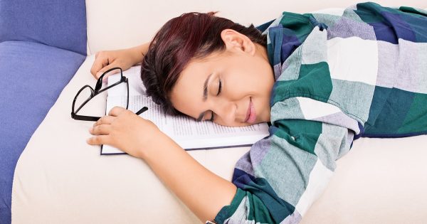 Hábitos cotidianos que pueden hacer trizas tus resultados deportivos.