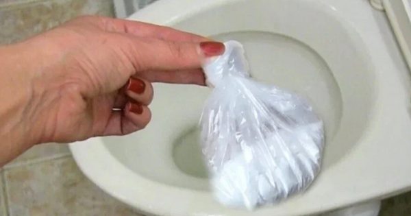 Inodoro limpio sin esfuerzo ni productos químicos costosos