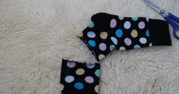 Cómoda máscara de calcetín que ni siquiera necesitarás coser