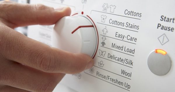 Por qué nunca debes activar el modo de lavado rápido, advierte un ama de casa experimentada