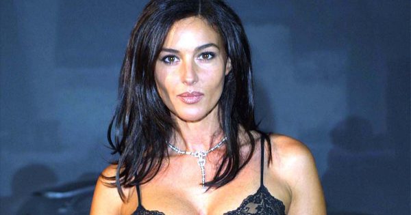 Mujeres inaccesible según el signo del zodiaco que tienen un cubito de hielo en lugar de un corazón