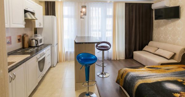 Por qué no es conveniente combinar la cocina y la sala de estar