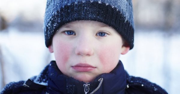 Un niño creía que su madre se había ido al cielo tras el accidente, pero se encontró con ella viva 12 años después