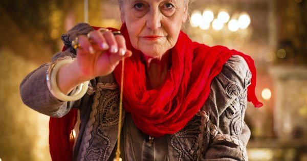 Una profetisa revela lo que nos espera en 2022 y los milagros que podemos esperar