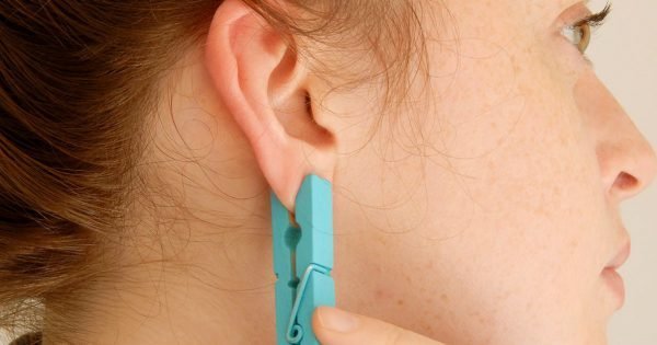 Puntos activos en la oreja para aliviar el dolor