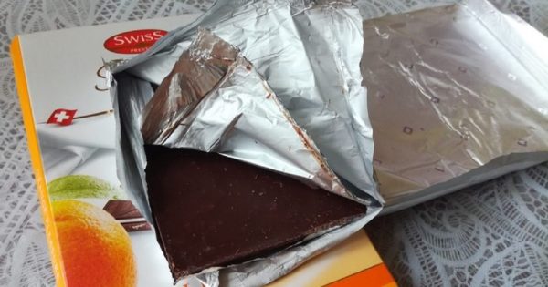 ¿Qué se puede hacer con el envoltorio de chocolate?