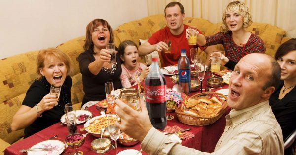 Por qué no deberías tener invitados en casa después de los cincuenta