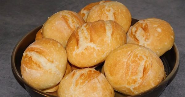 Receta del día: Panecillos de levadura para el desayuno.