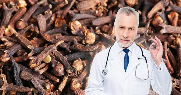 ¡Tienes que masticar clavos secos! Eso me dijo el médico, y lo hice… ¡Siempre voy a agradecer sus palabras!